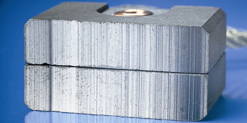 slip ring carbon brush life - image of streaking