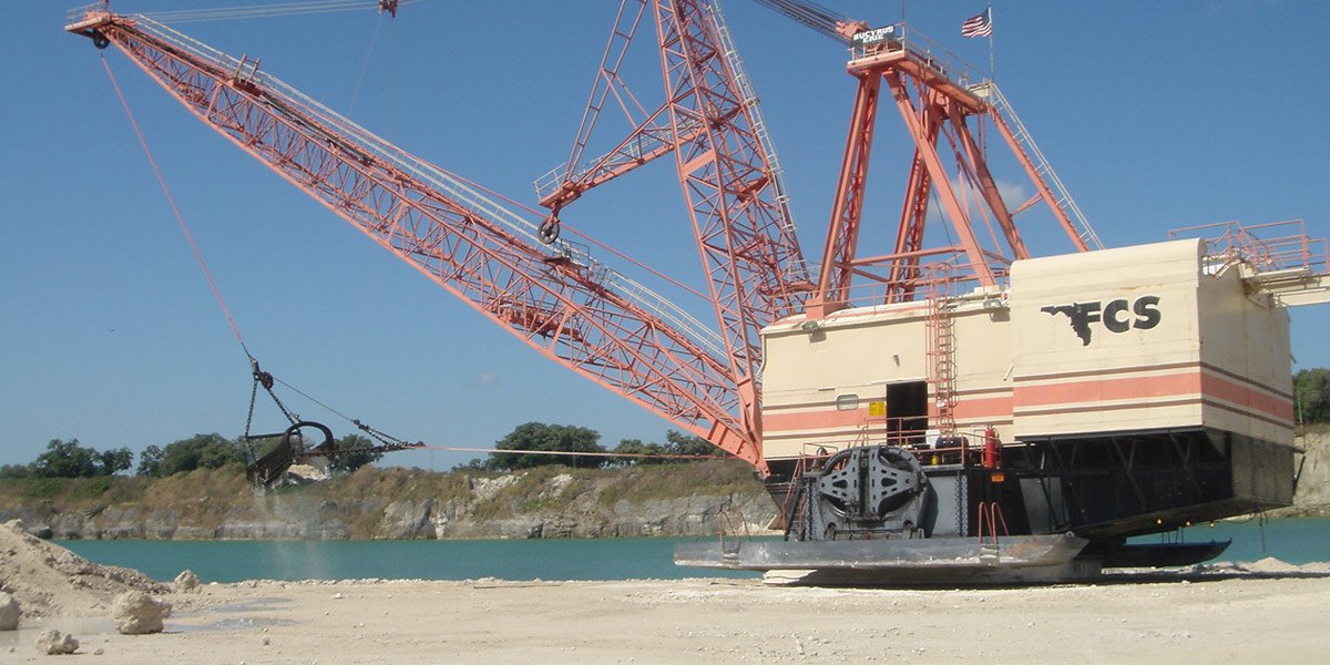 Image of a mining crane, the mining industry uses our electric holders